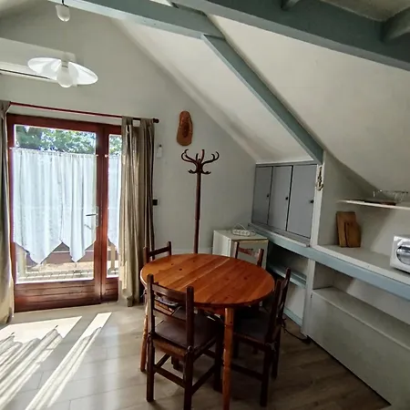 Chalet Les Genets Saint-Antoine (Isere)
