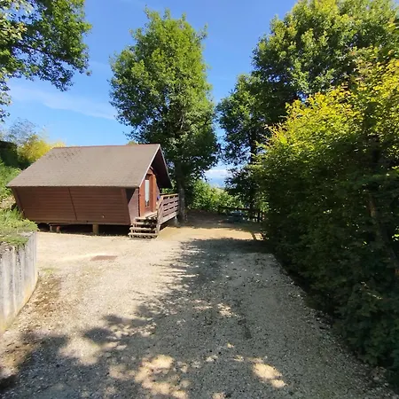 Les Genets Saint-Antoine (Isere)